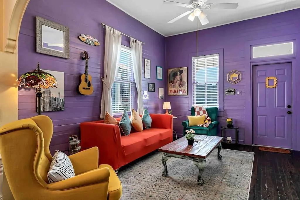 Friends Airbnb Themed 2Bed 2Bath Walkable To All Of Ybor Tampa United States