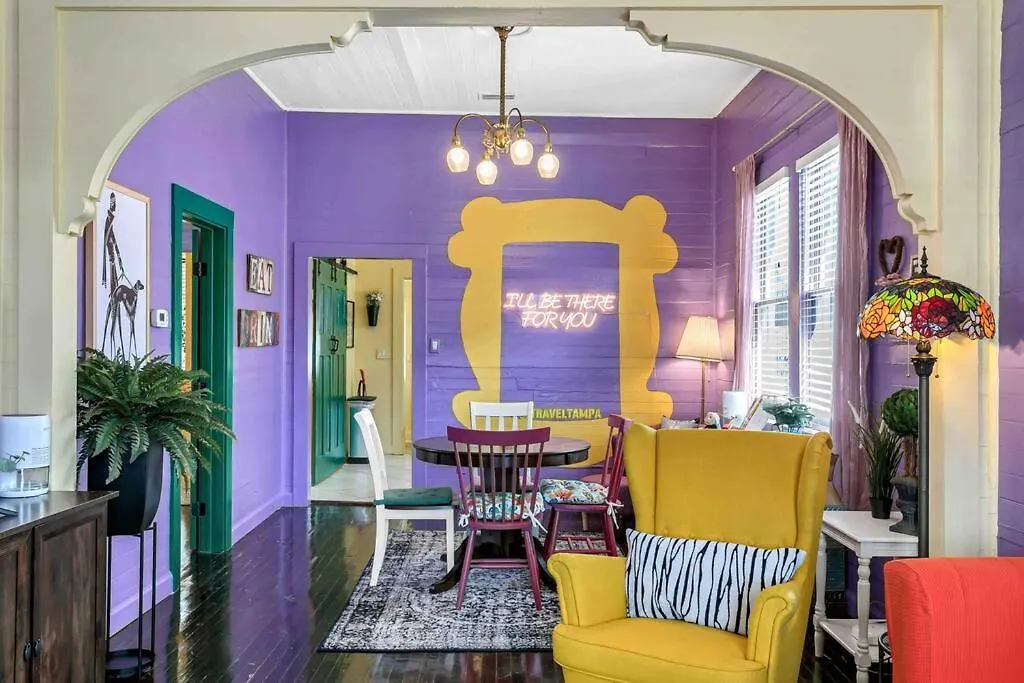 Friends Airbnb Themed 2Bed 2Bath Walkable To All Of Ybor Tampa Сasa de vacaciones