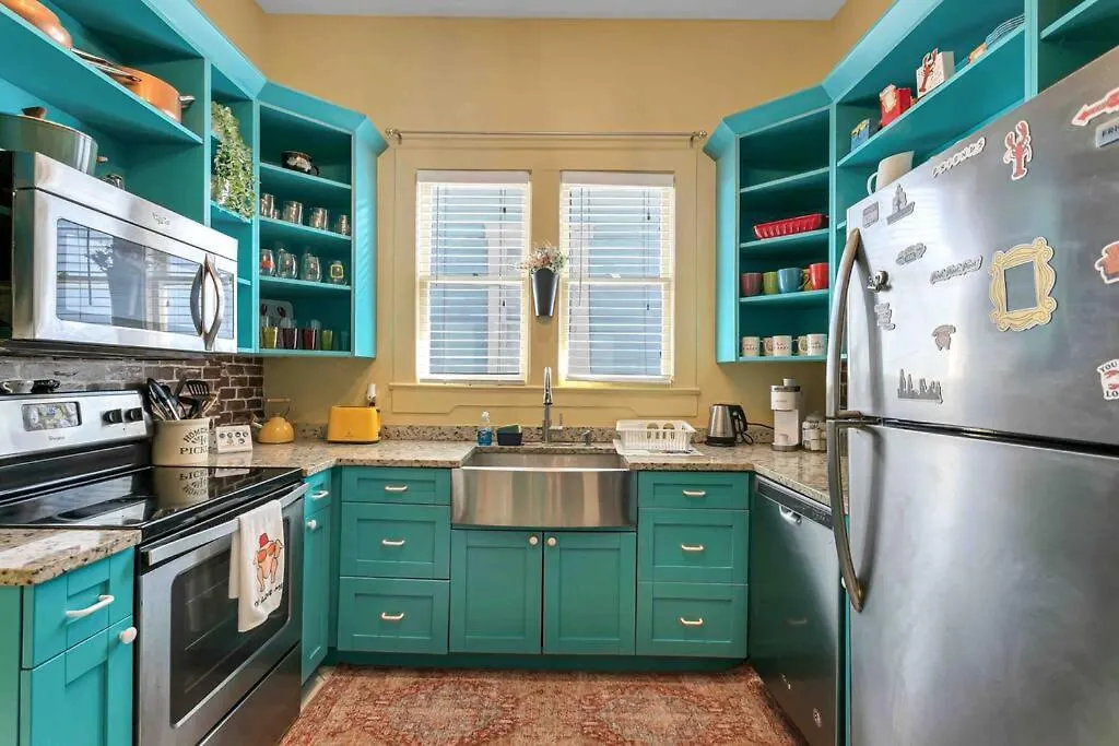 Holiday home Friends Airbnb Themed 2Bed 2Bath Walkable To All Of Ybor Tampa