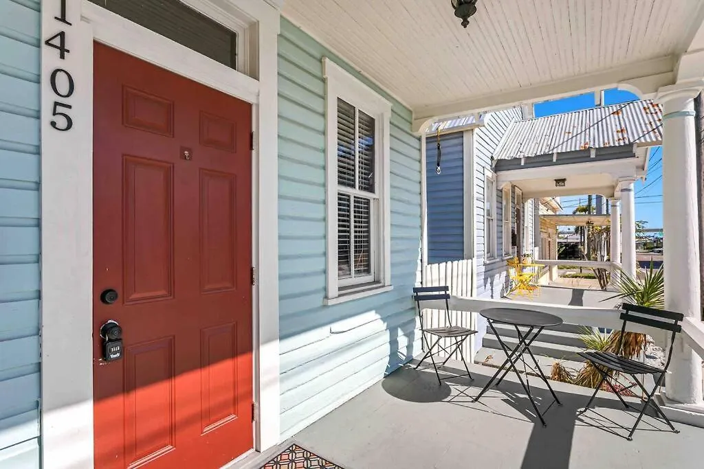 Friends Airbnb Themed 2Bed 2Bath Walkable To All Of Ybor Tampa Estados Unidos