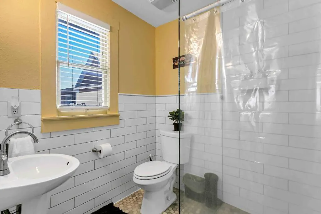 Friends Airbnb Themed 2Bed 2Bath Walkable To All Of Ybor Tampa Сasa de vacaciones