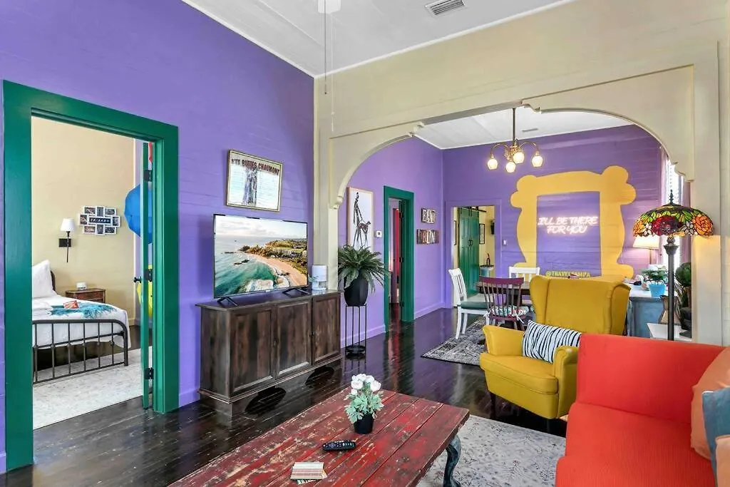Holiday home Friends Airbnb Themed 2Bed 2Bath Walkable To All Of Ybor Tampa