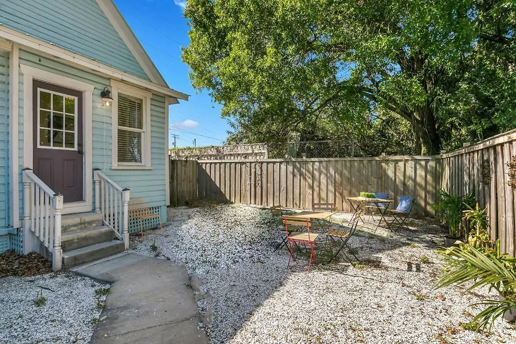 Holiday home Friends Airbnb Themed 2Bed 2Bath Walkable To All Of Ybor Tampa